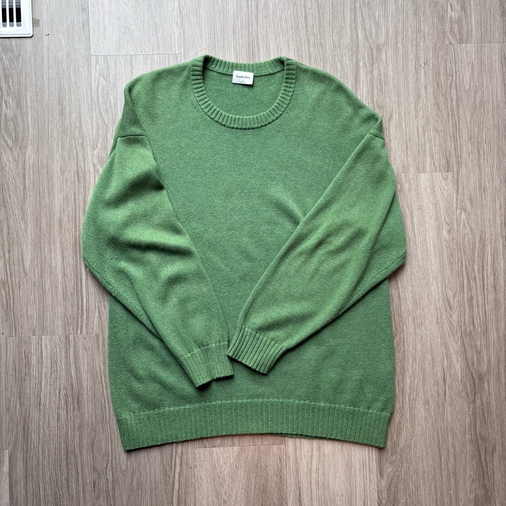 Aritzia Sunday Best Green Crew Neck Sweater